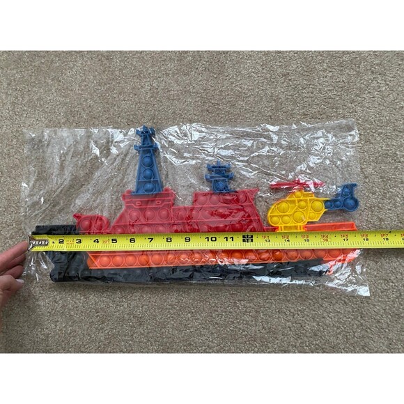 Pop Kids Games Fidget Toy Pop Ship Boat Game Board Fidget Popper Toy Sensory New - Picture 2 of 4